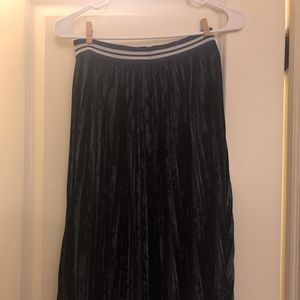 Zara Pleated skirt
